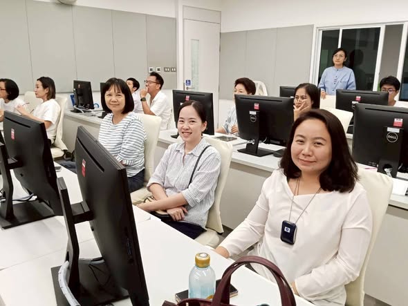 ศูนย์อบรมคอมพิวเตอร์ วัดพระธรรมกาย (ชมรม MIT) — CapCut AI (Advanced) และ TikTok Personal Branding ภาพที่ 3